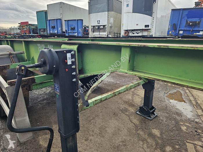 Semitrailer Renders Euro 700 2 axle 20 ft...