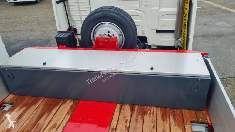 Semitrailer Nooteboom Plateau Porte Matériel