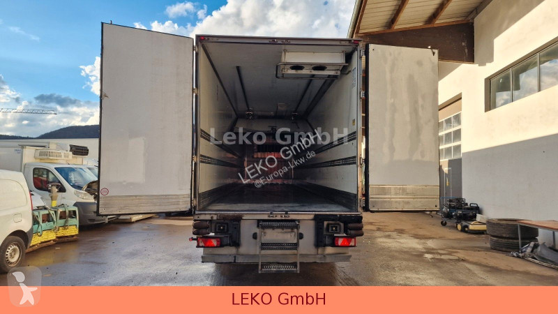 نصف مقطورة Fruehauf FRIGO SEMI 39T Vector...