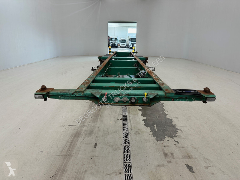 Semitrailer Fruehauf 4 x Skelet 2 x 20-40 ft