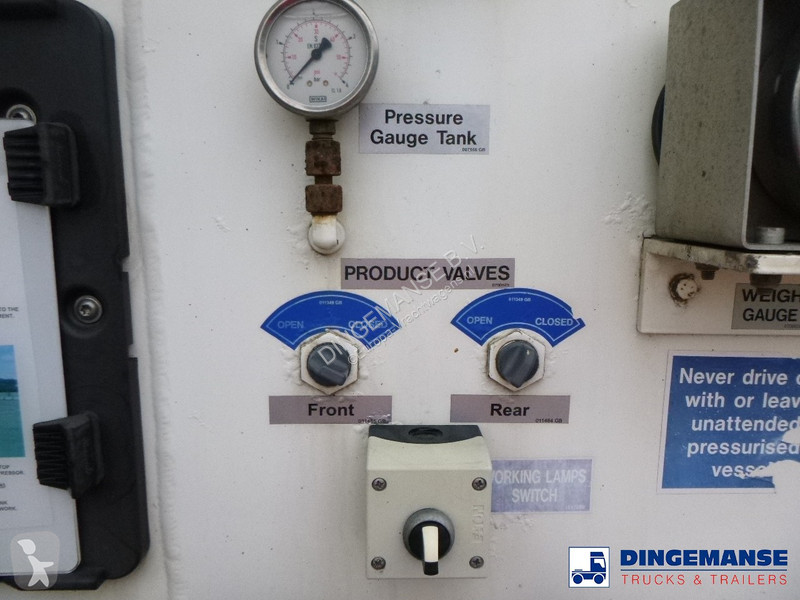 Semi reboque Feldbinder Powder tank alu 36 m3 /...