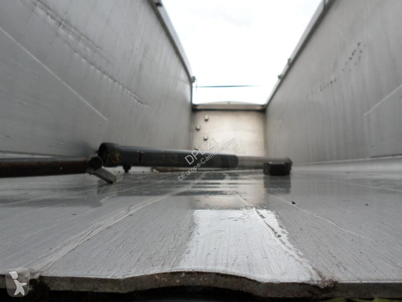 Semitrailer Schmitz Cargobull  SCBSM0