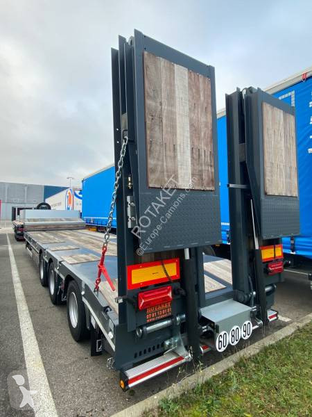 نصف مقطورة Lecitrailer Porte engin dont un...