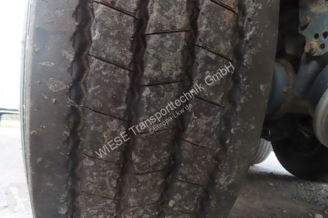 نصف مقطورة Krone Plateau