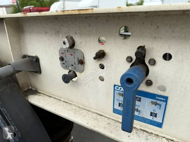 Semitrailer Turbo's Hoet 3 essieux porte conteneur