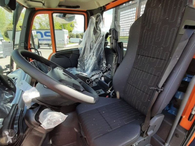 Semitrailer Mercedes UNIMOG