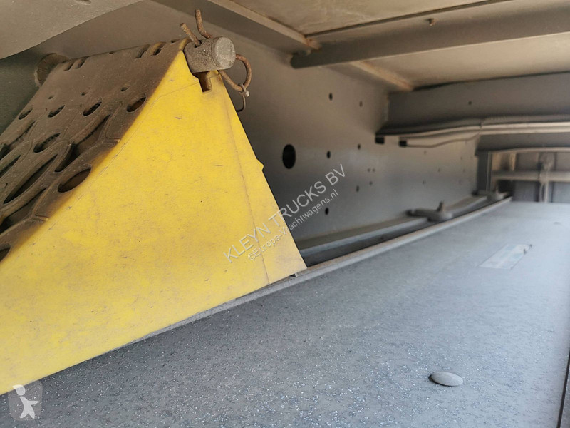 Semitrailer Kässbohrer L13S0R123K LAADKLEP LBW...