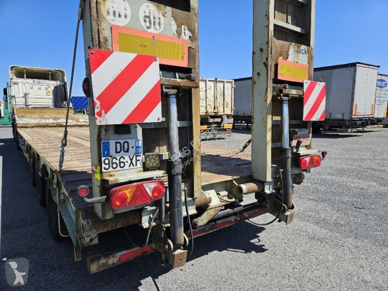 Semitrailer Castera  PORTE ENGIN 3 ESSIEUX SR3T