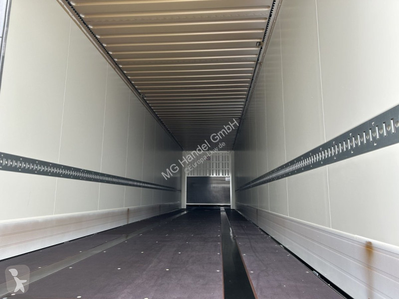 Semitrailer Krone SDK27 Dryliner  Koffer...