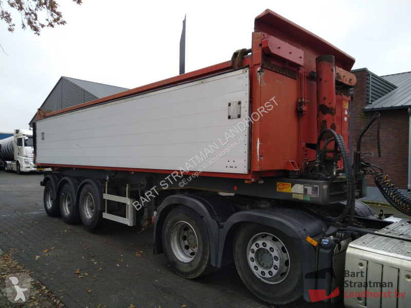 Semitrailer ATM OKA 17/27 3 Assen geïsoleerde...
