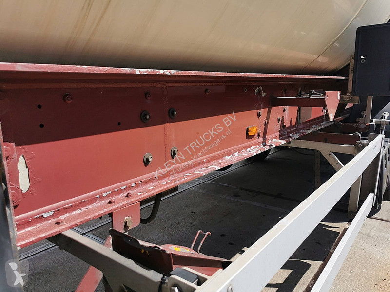 Semi reboque Feldbinder KIP 60.3 ADR
