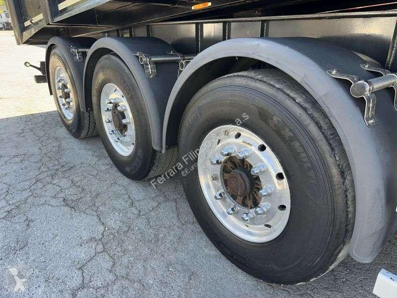 Semitrailer  ribaltabile con gru caricatrice
