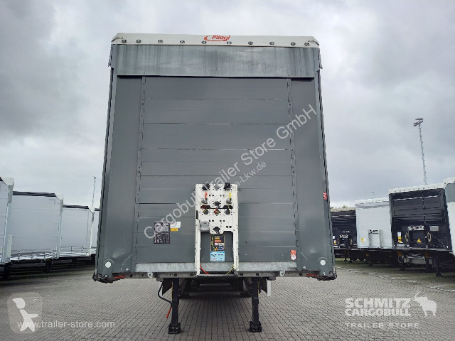 Semitrailer Fliegl Curtainsider Coil Getränke