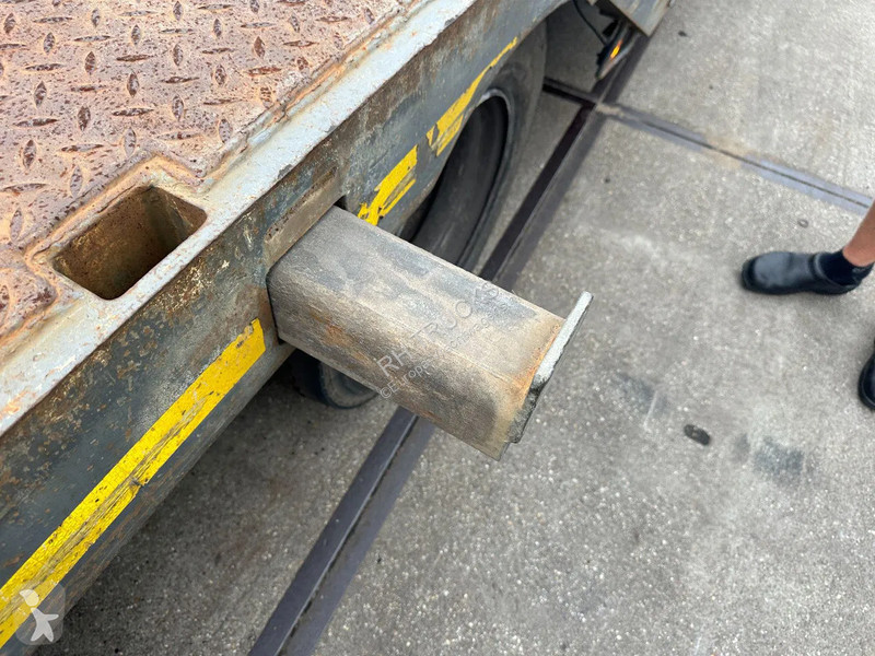 Semiremorca Floor 3 AXLE, 6 M EXTENDABLE, WHEEL...