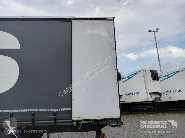 Semitrailer Fliegl Curtainsider Coil Getränke