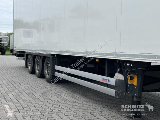 Semitrailer Schmitz Cargobull Tiefkühler Mega