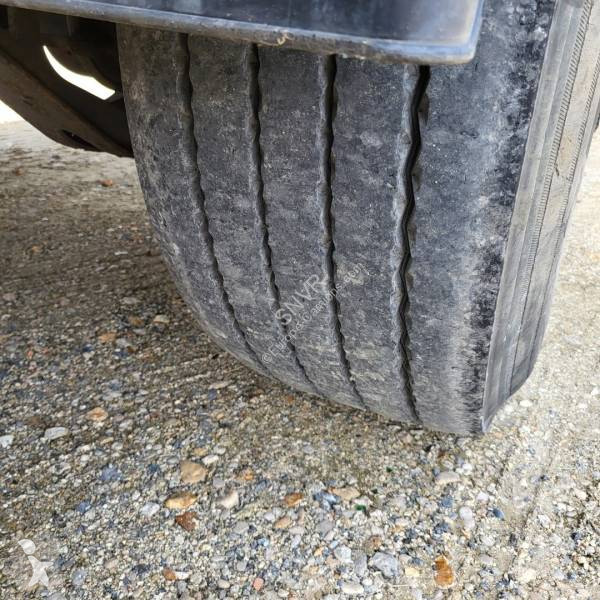 Semitrailer Kennis Plateau grue