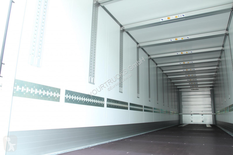 نصف مقطورة Schmitz Cargobull Koffer    DS...
