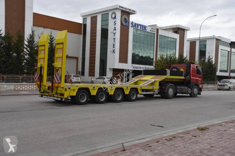 نصف مقطورة Donat 4 axle hydraulic lowbed...