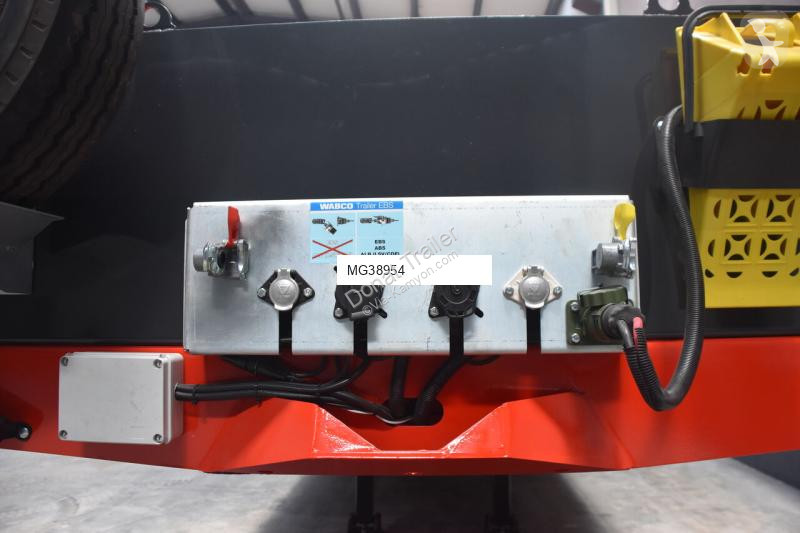 Semiremorca Donat 4 axle lowbed for heavy duty...