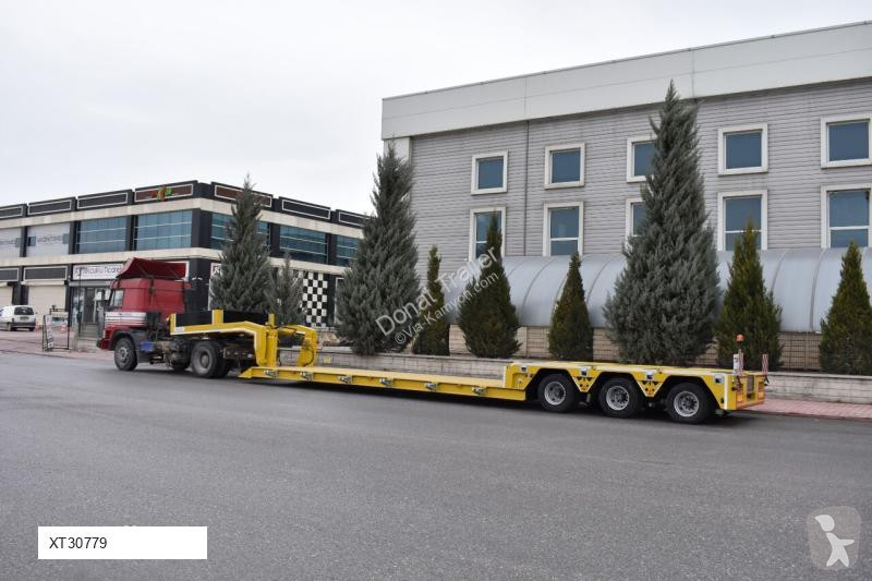 Oplegger Donat Front loading hydraulic lowbed