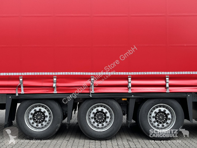 Semirimorchio Schmitz Cargobull Curtainsider Mega