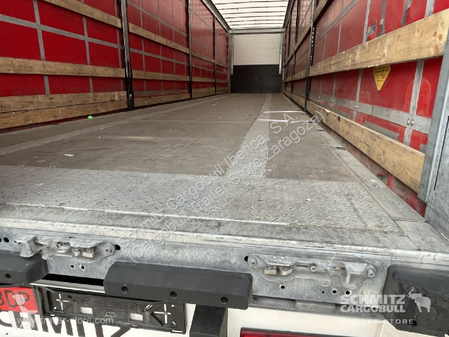 Semitrailer Schmitz Cargobull Curtainsider Coil