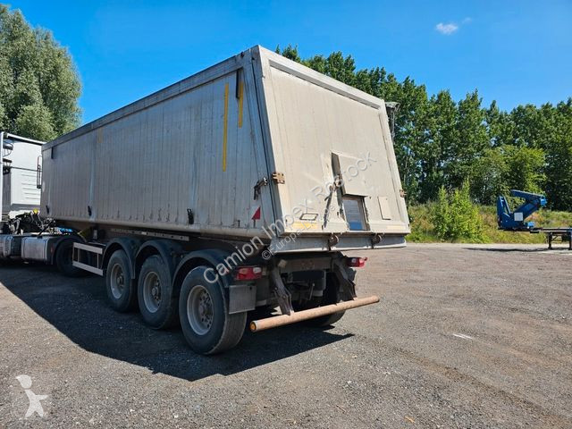 Semi reboque Carnehl ca. 44 cbm Getreidekipper,...