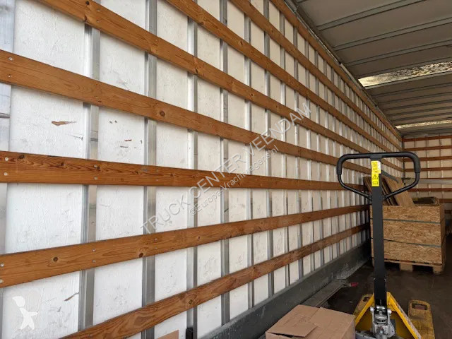Semi reboque Verem 2 axle trailer Closed Box...