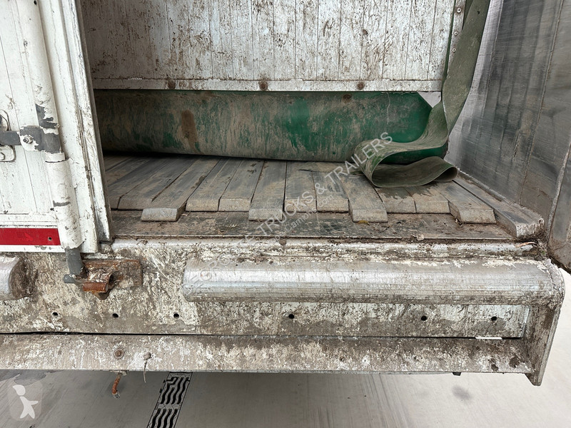 نصف مقطورة Benalu Walking Floor