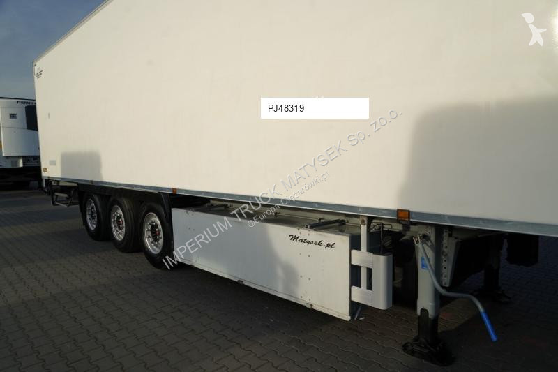 نصف مقطورة Chereau