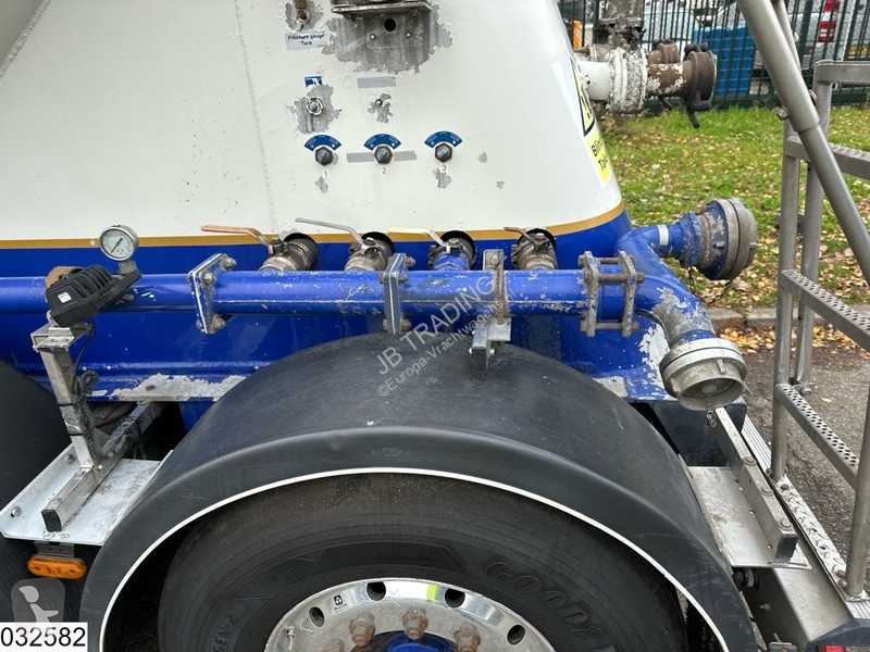 Oplegger Feldbinder Silo 40.000 Liter