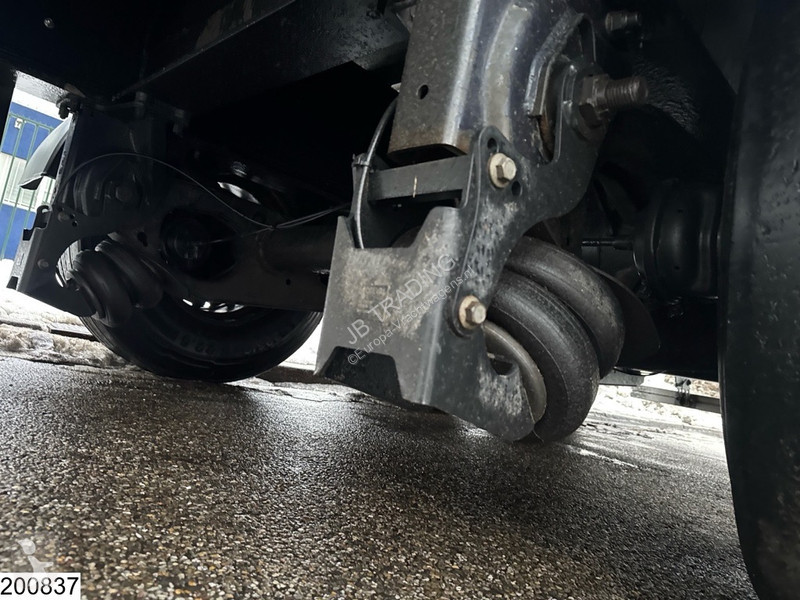 نصف مقطورة Benalu kipper 60m3, Lift axle
