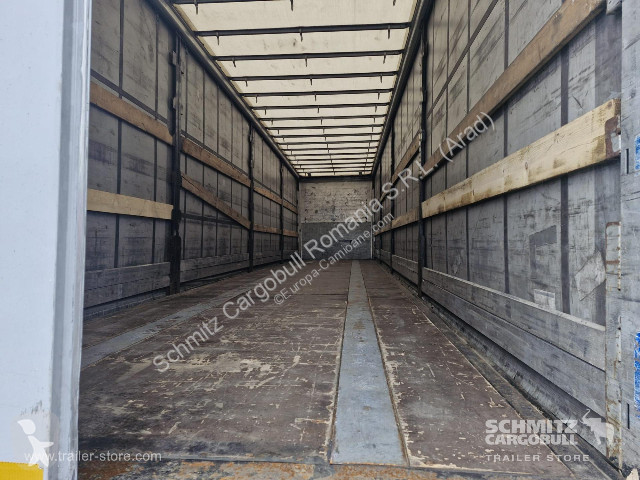 نصف مقطورة Kögel Curtainsider Standard