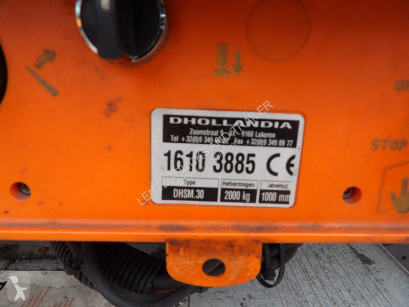 نصف مقطورة Van Hool KOMPLETT VERZINKT-HEBEBÜHNE...