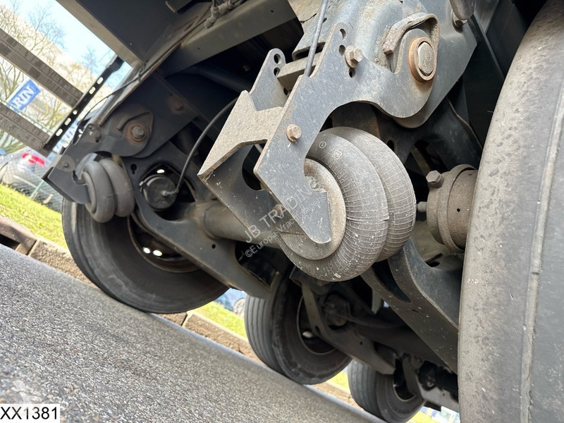 Semirremolque Fruehauf Tautliner Lift axle