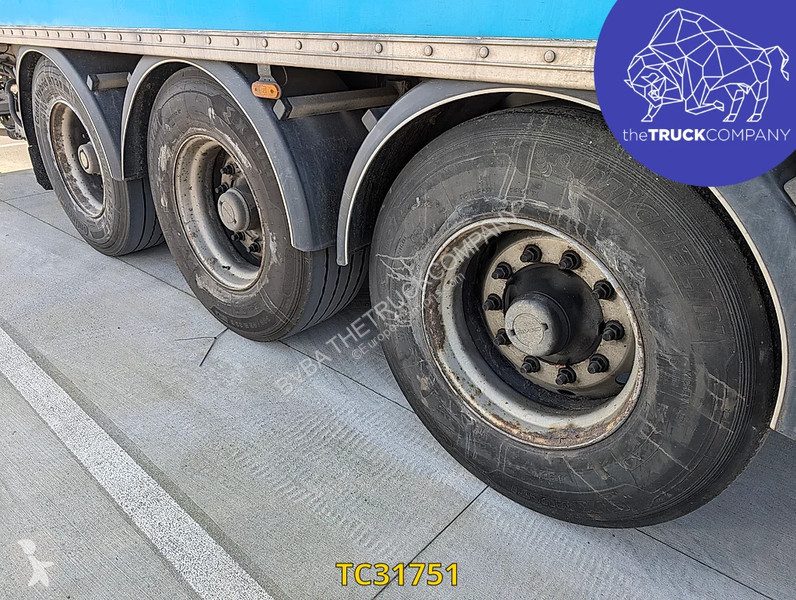 نصف مقطورة Fruehauf