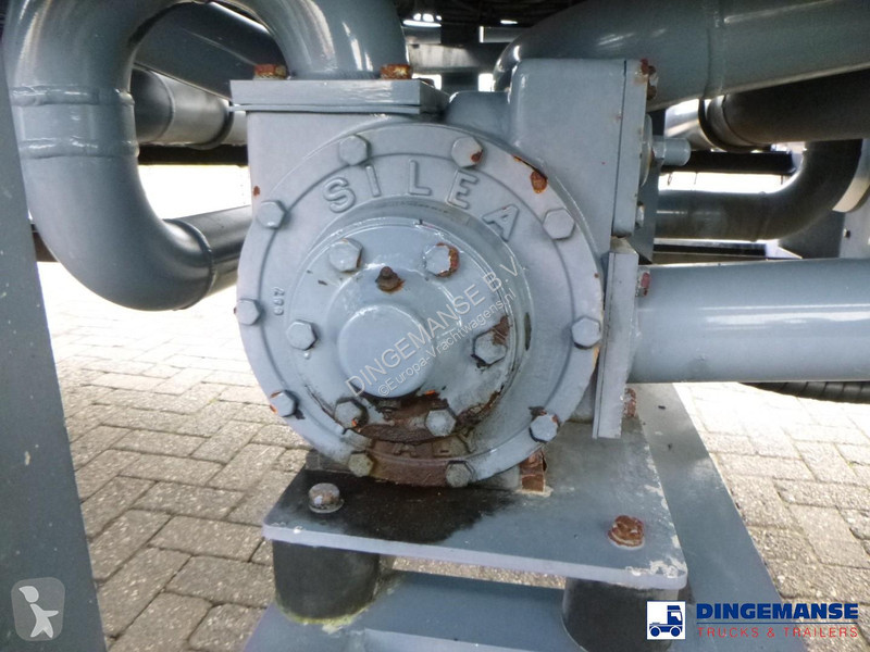 Semi remorque LAG Fuel tank alu 44.4 m3 / 6...