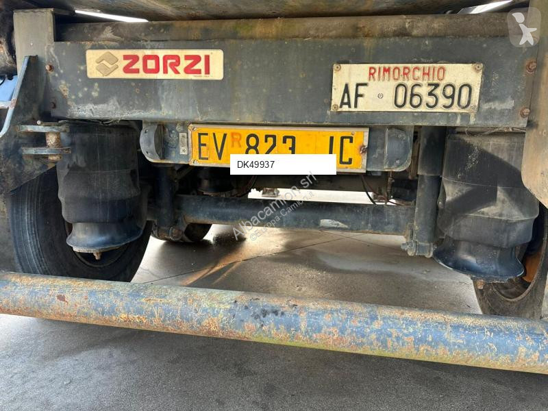 نصف مقطورة Zorzi
