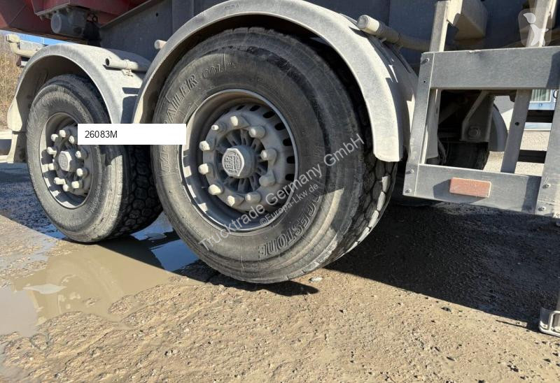 نصف مقطورة Schwarzmüller 663 HKS2/E
