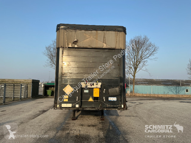 Sættevogn Schmitz Cargobull Curtainsider Mega