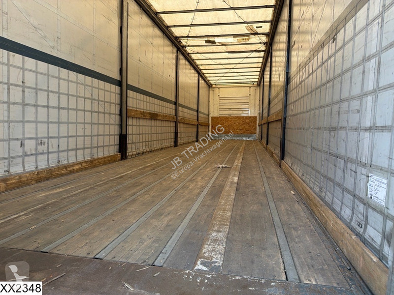 نصف مقطورة Fruehauf Tautliner Dhollandia