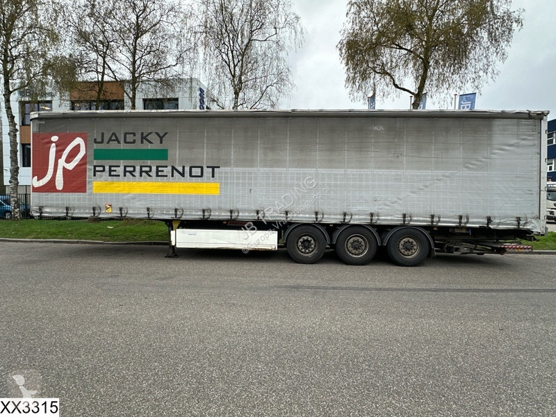 نصف مقطورة Fruehauf Tautliner Dhollandia