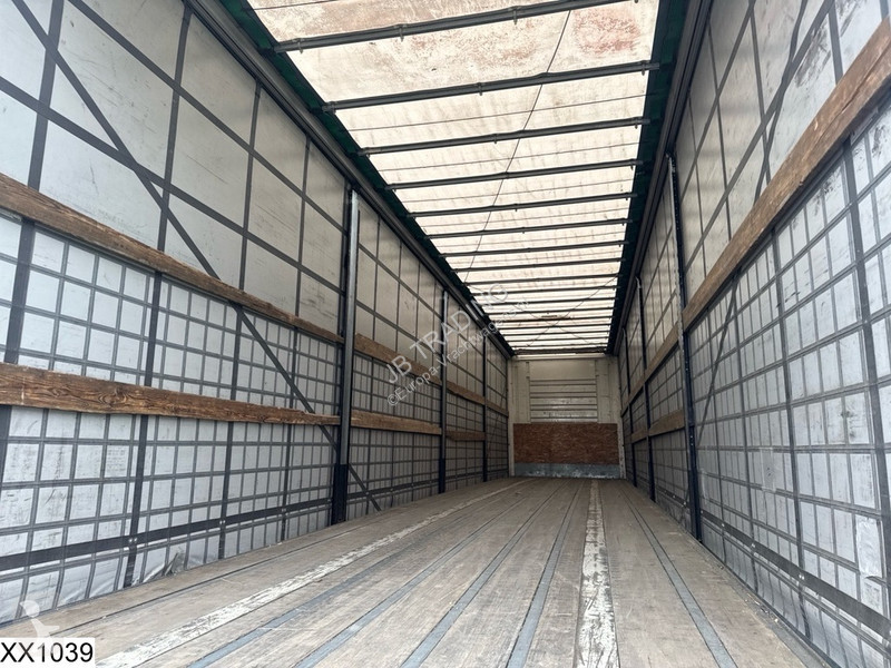 نصف مقطورة Fruehauf Tautliner Dhollandia