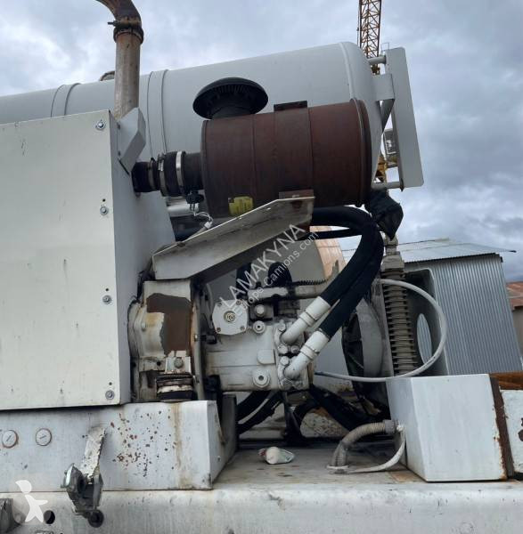 نصف مقطورة Liebherr S2P21B