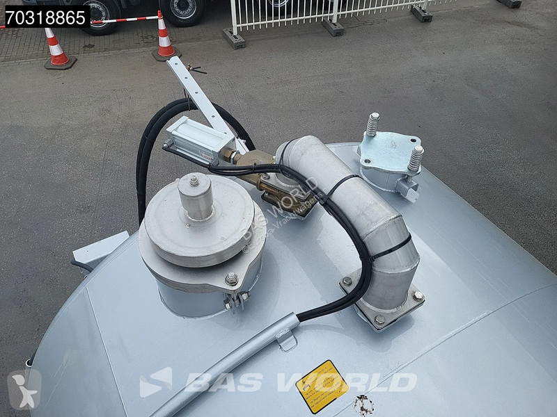 نصف مقطورة Kässbohrer STB 3 axles Gülle Waste...