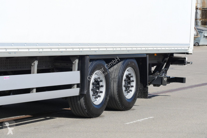 نصف مقطورة Schmitz Cargobull SBO 18 / LBW BÄR...