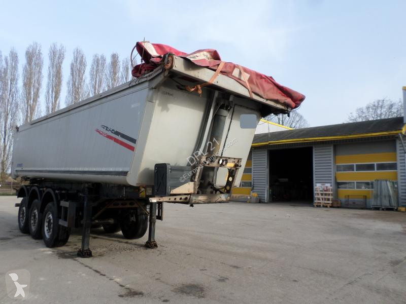 نصف مقطورة Schmitz Cargobull  SGF