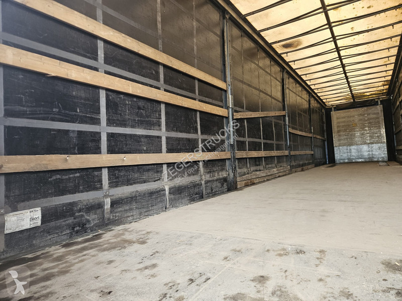 نصف مقطورة Schmitz Cargobull