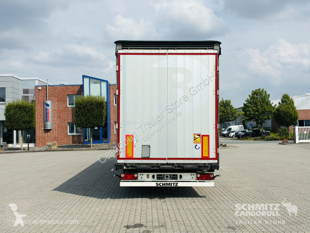 Návěs Schmitz Cargobull Curtainsider Mega Getränke